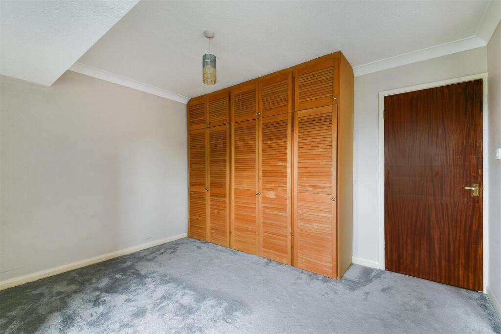 WORCESTER HOUSE, FLAT 6- (3).jpg