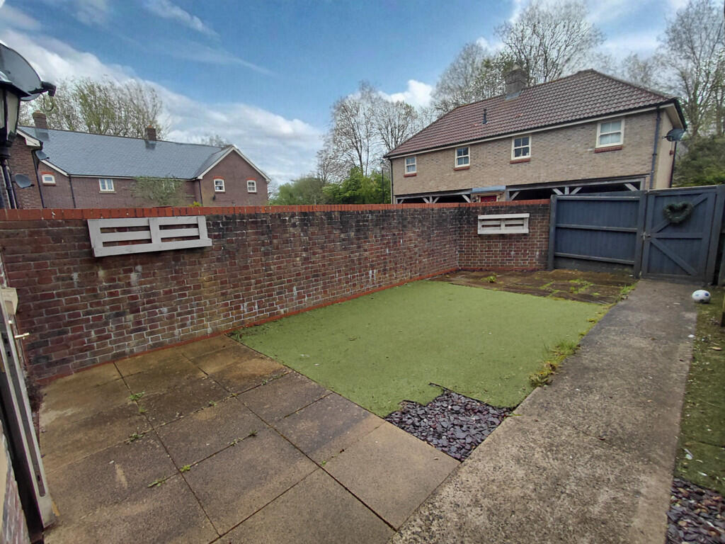 EDIT - GARDEN 4 E...