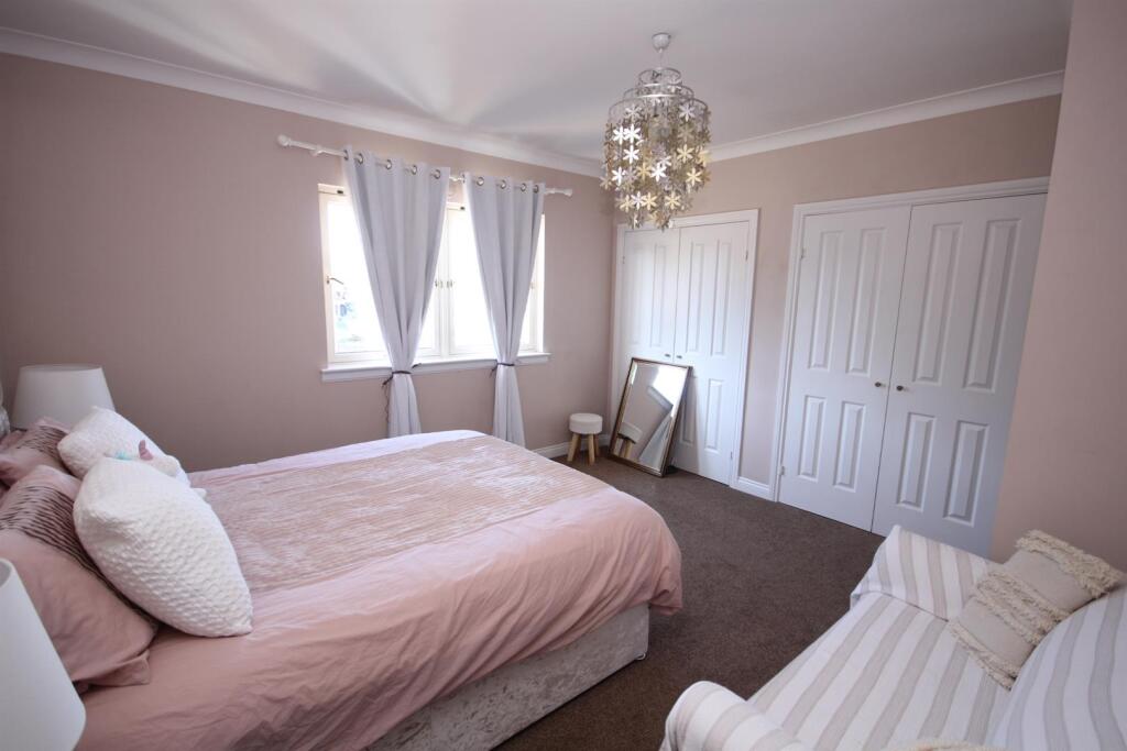 Bedroom.JPG
