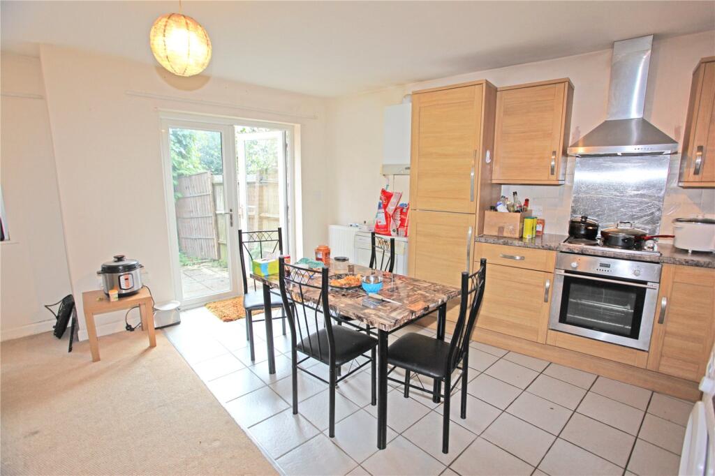 Kitchen / Reception