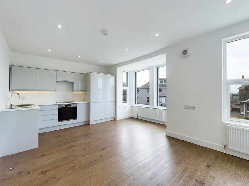 Samphire Lounge and Kitchen