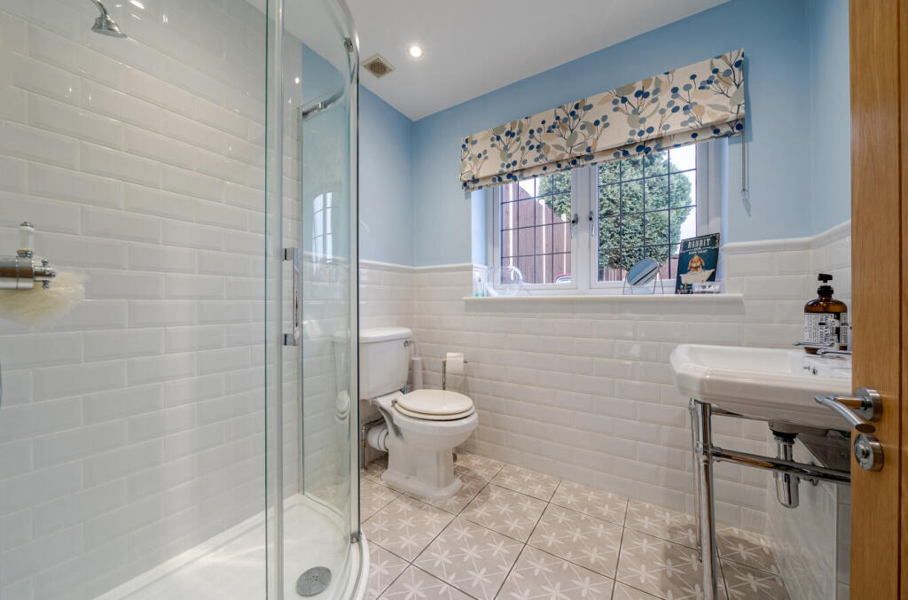 1387769-4-694146d...