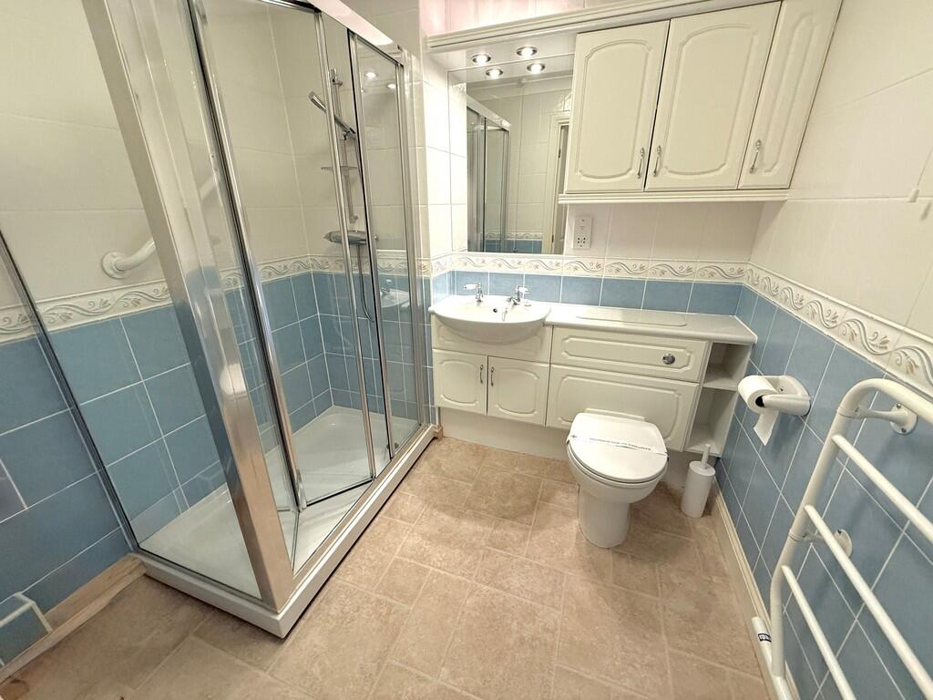 16 Pegasus Court ...