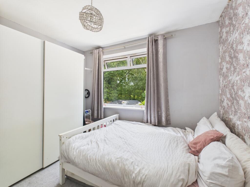 CAM03729G0-PR0093-STILL020