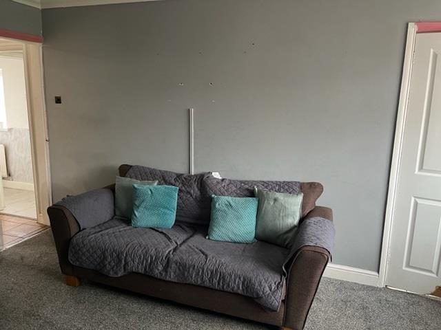 Livingroom2.jpg