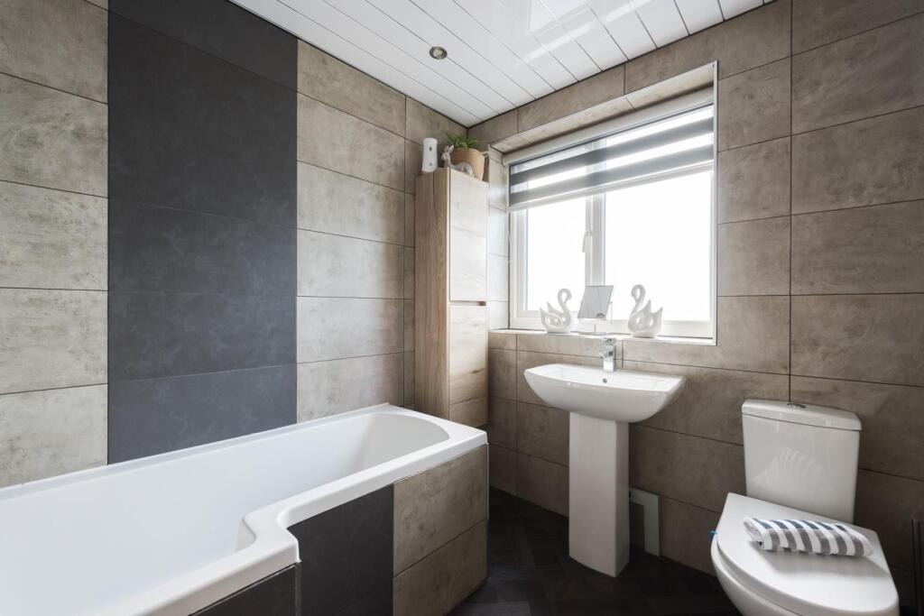 150LyminsterRoad(Interior)-16.jpg