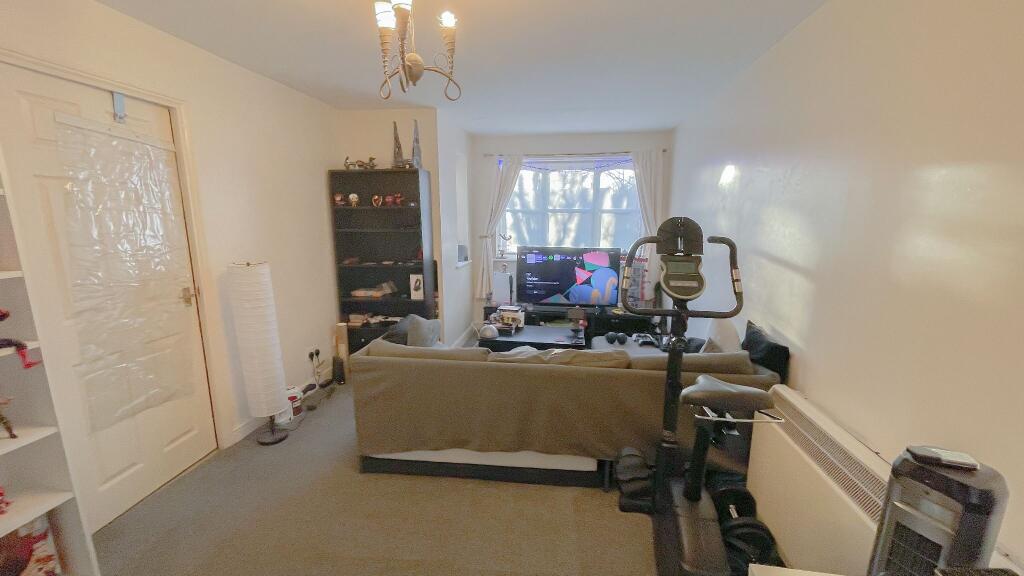 3rd Photo of Lounge