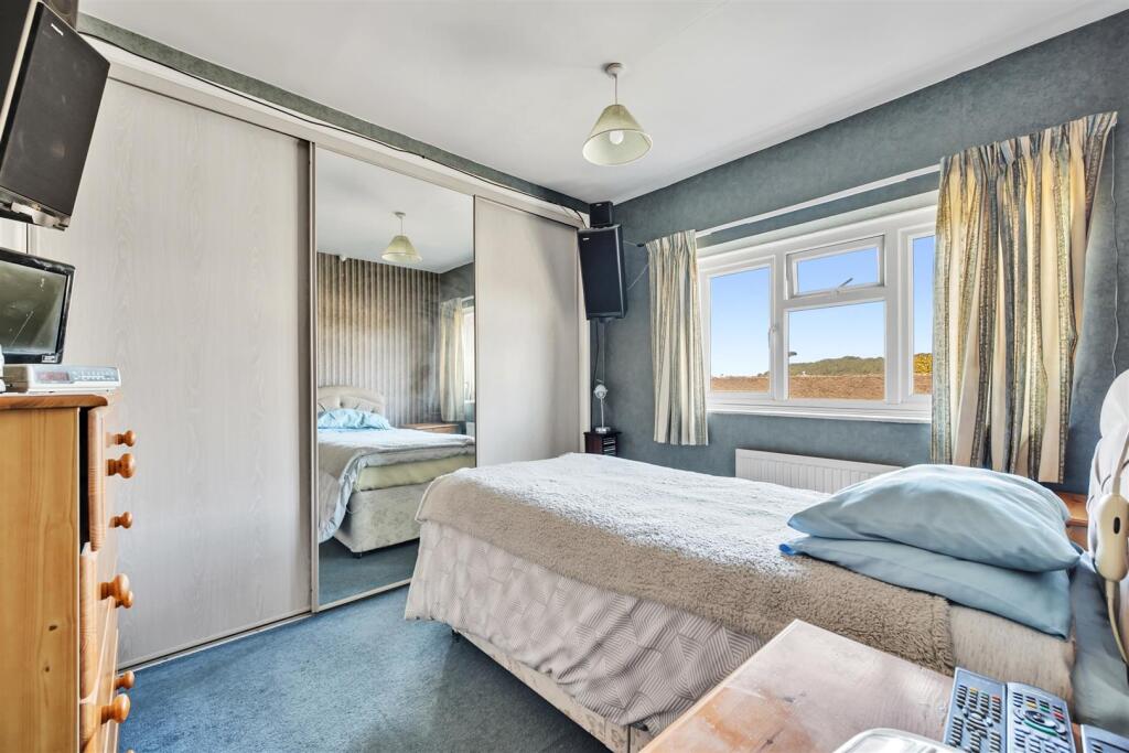 Saxton Mee 112 Moorhall 009.jpg