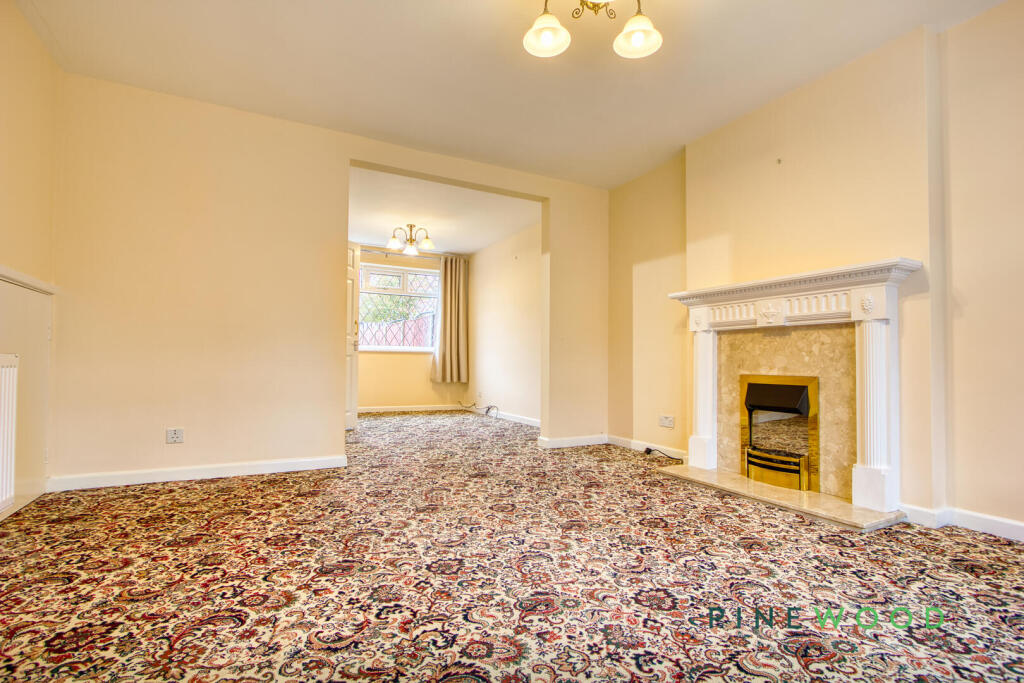 Living Room / Dining Room