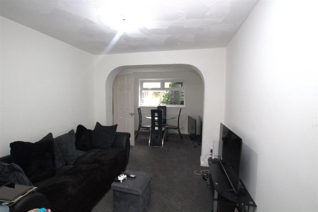 rear reception rooms.jpg