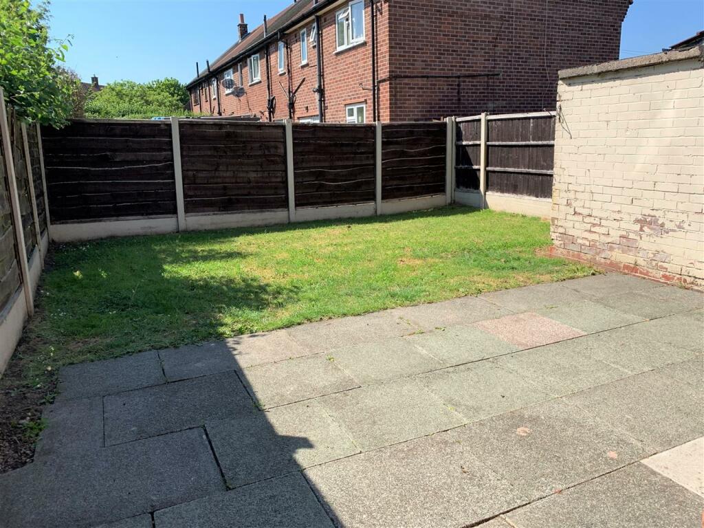 Rear Garden 1.jpg