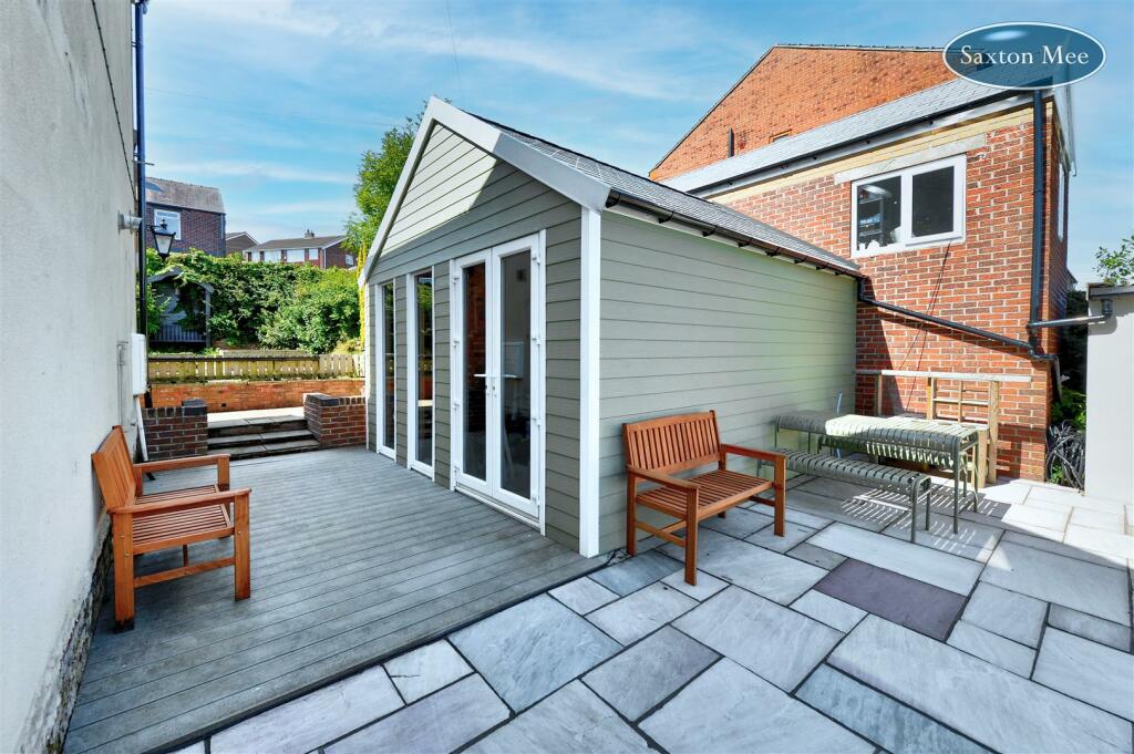 garden house.jpg