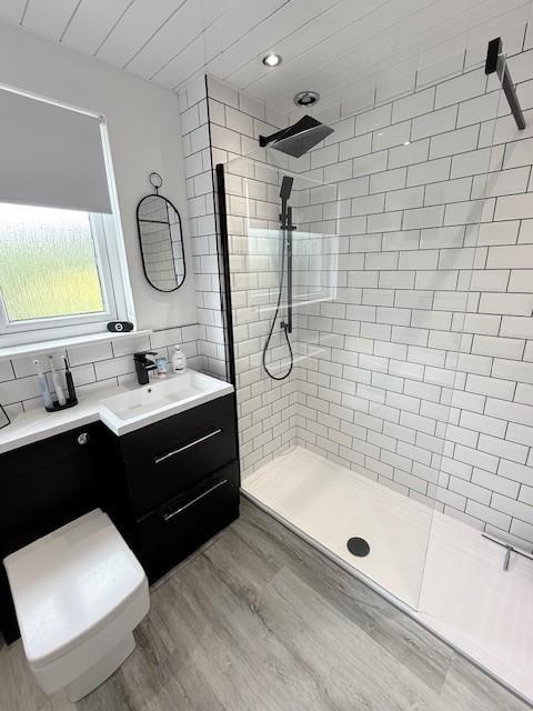33BR20.jpg