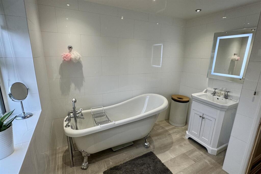 Family bathroom