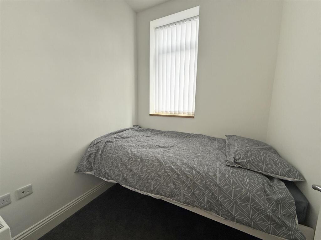 Besdroom 3.jpg