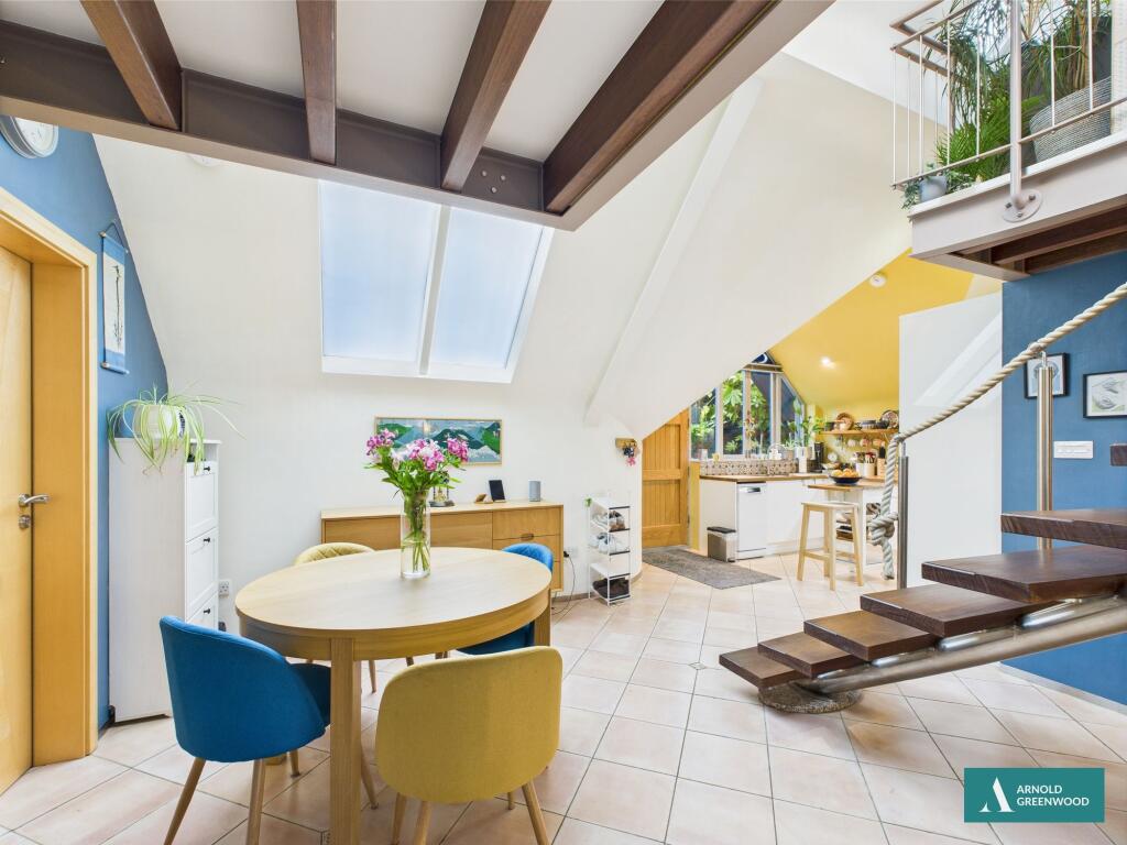 Lounge/dining room/kitchen