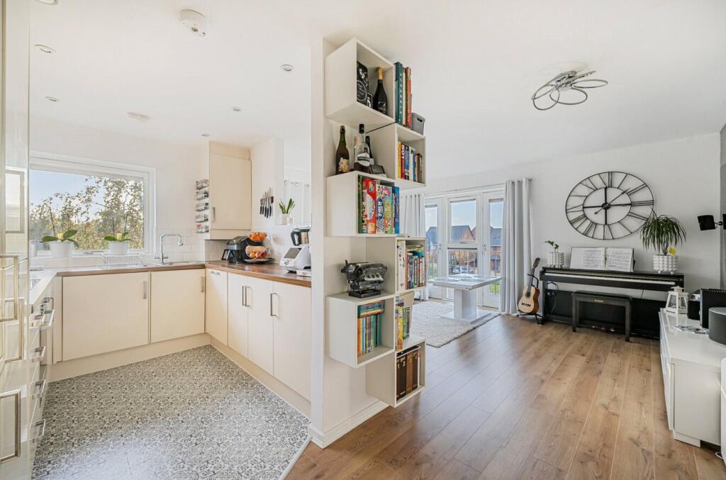 1381868-18-691b44...