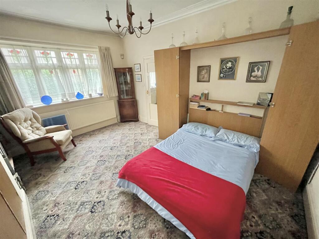 Sitting Room Aspect 2