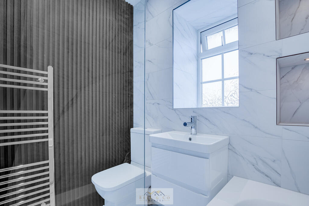 Bathroom 1.2