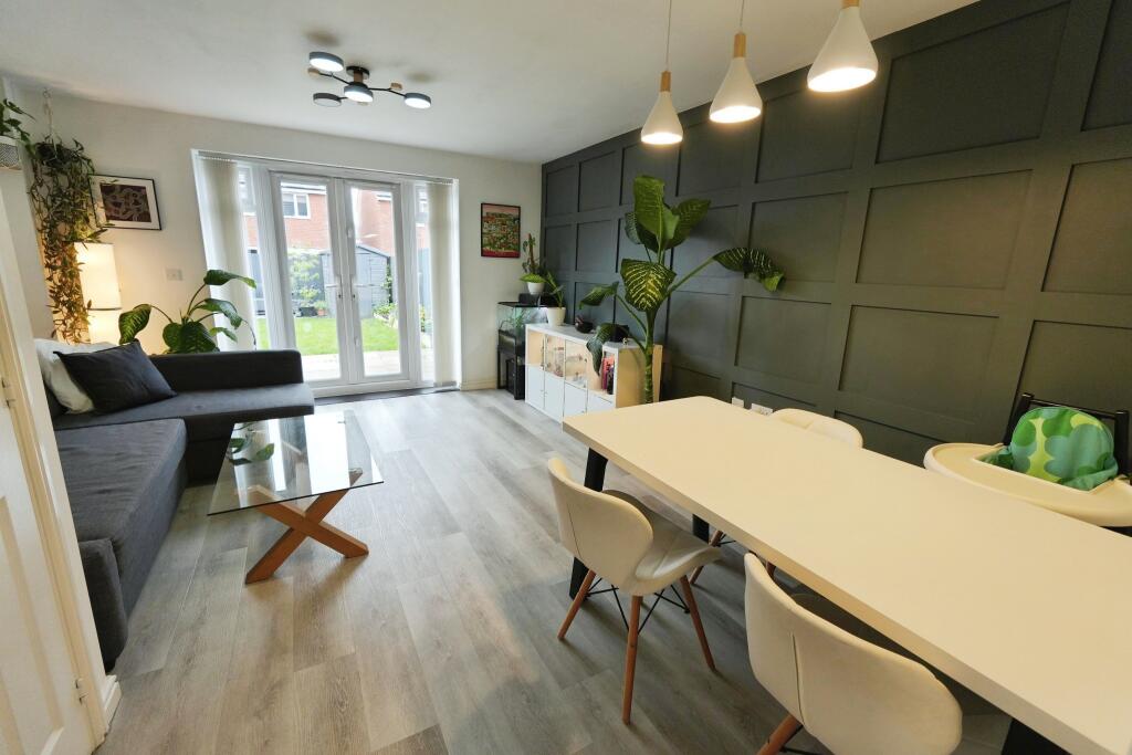 Living/Dining Room