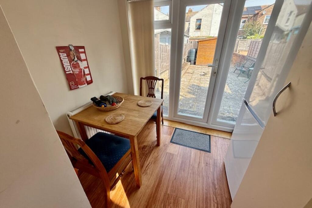Breakfast Room