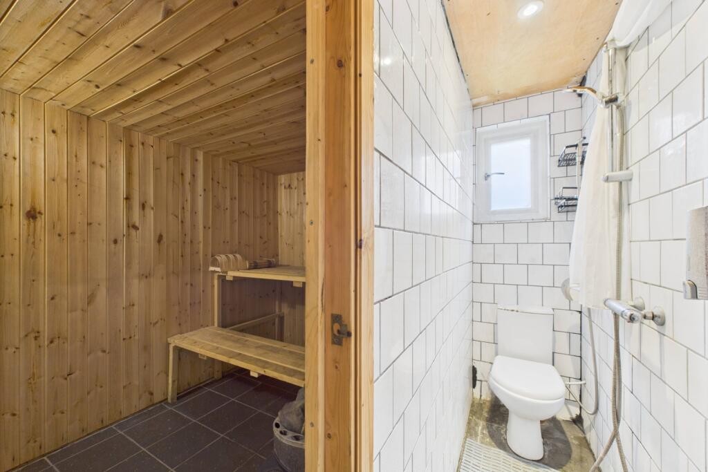 EweMove Spalding - Chamomile Way - Sauna