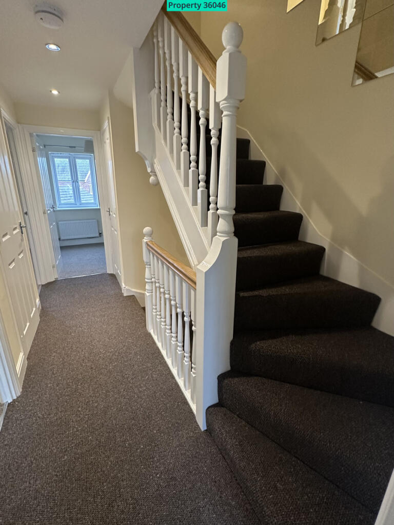 Middle floor landing