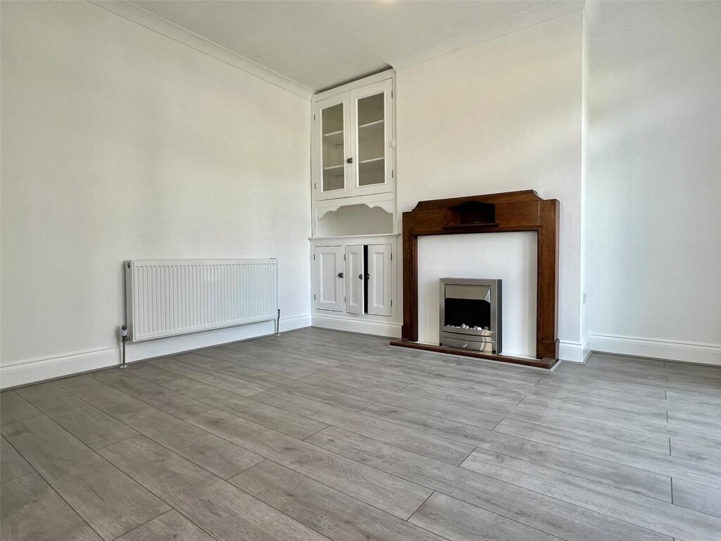 Sitting/Dining Room