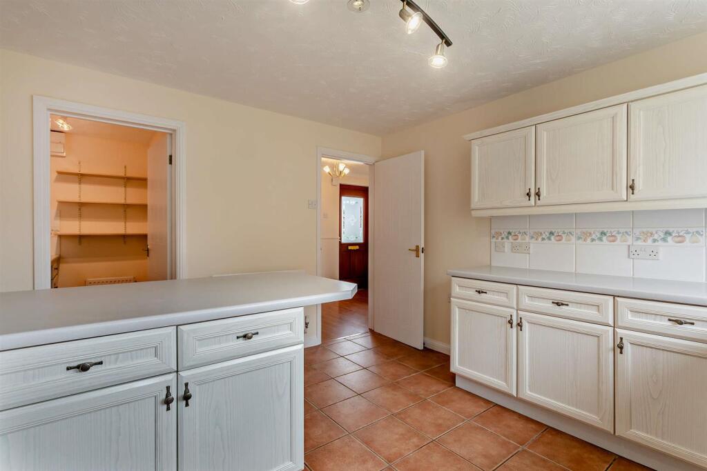 8639149-interior17-8