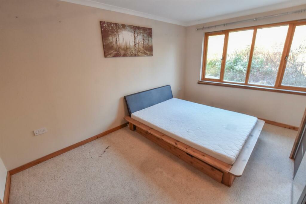 BEDROOM THREE (3)-2.jpg
