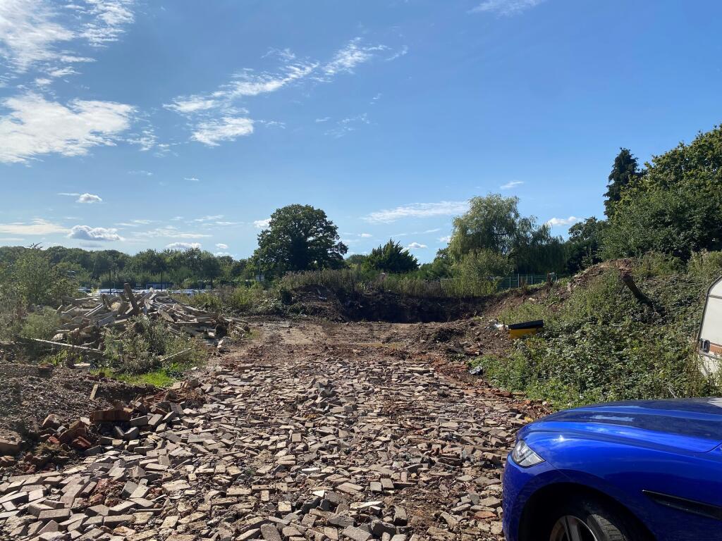 Bonnetts Lane12