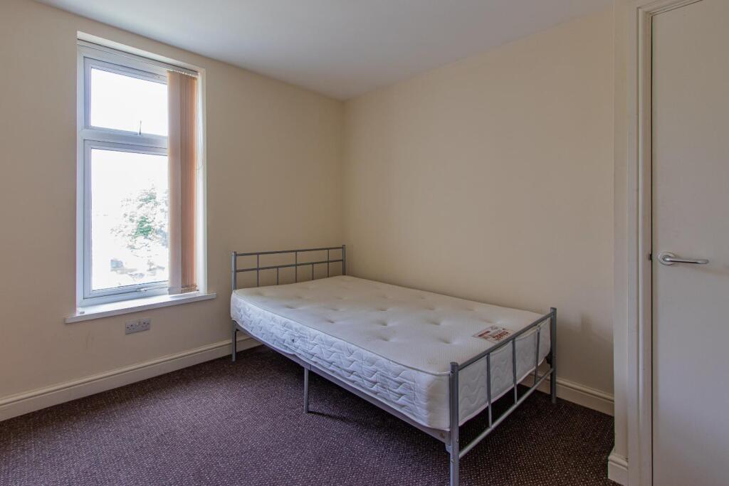 Newport Road 177a, 7-2.jpg