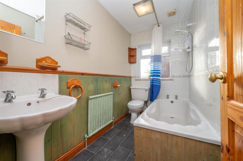 Family Bathroom
