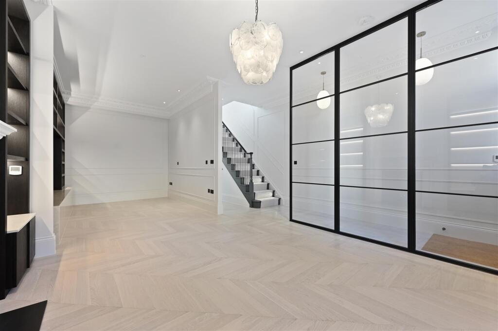 Caithness Road - ReceptionC3