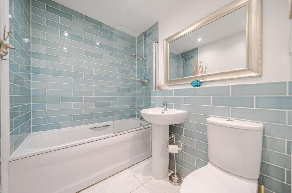 29-6819f762cf924-...