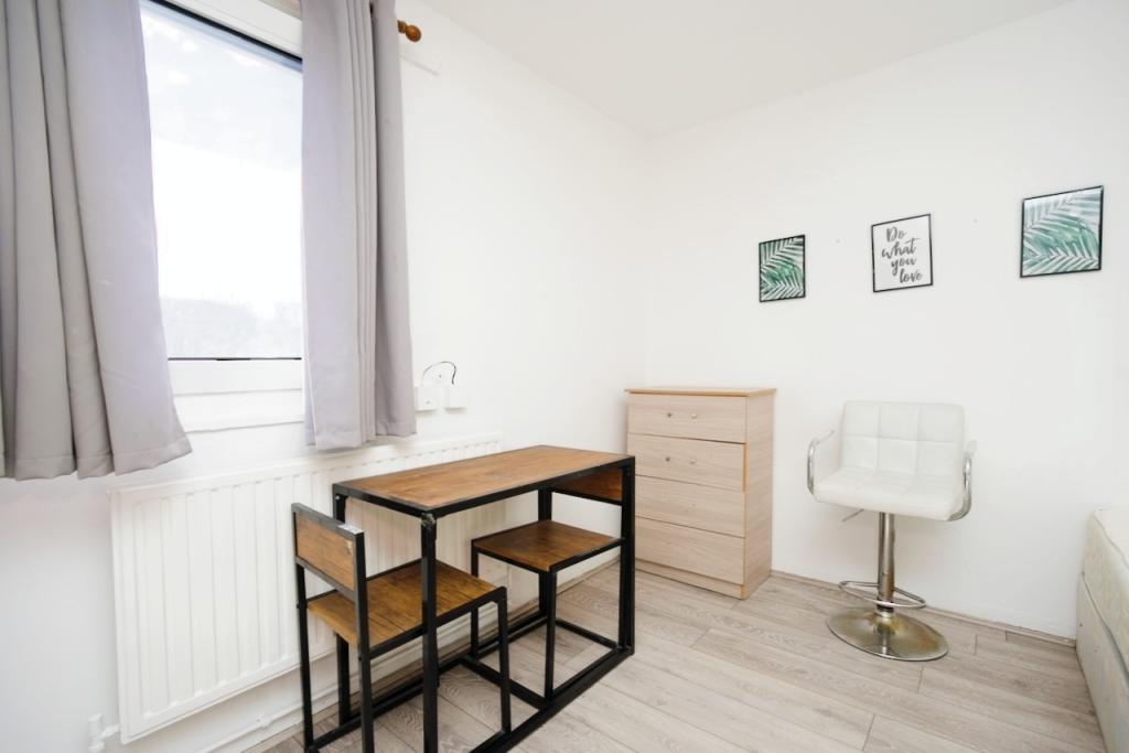 Bedroom/Lounge