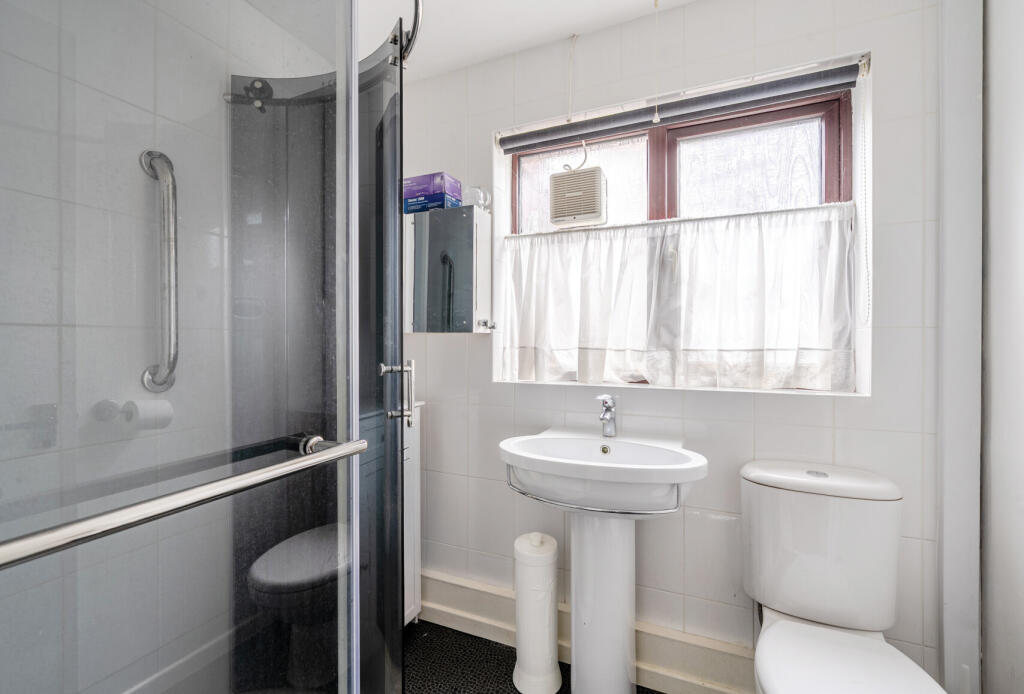 23-681baed37cd16-...