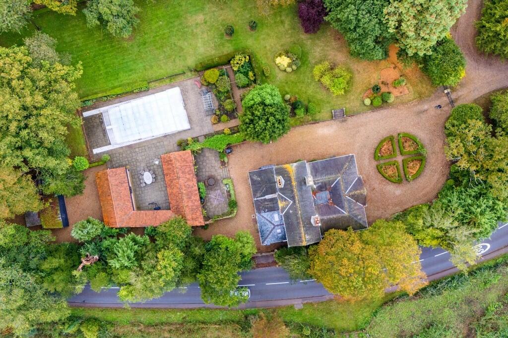 Hacheston Lodge -...