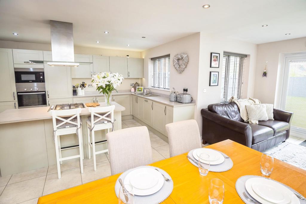 Kitchen/Family Room