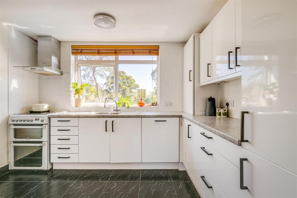 Sollershott Hall 44-11.jpg
