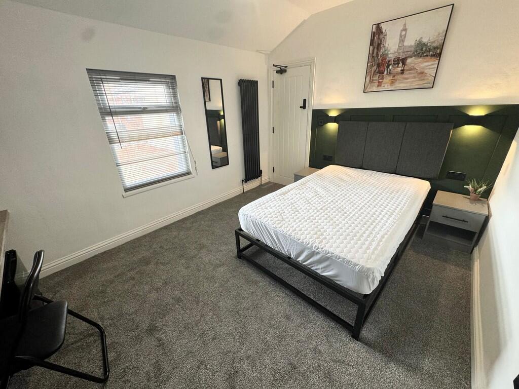 WhatsApp Image 20...