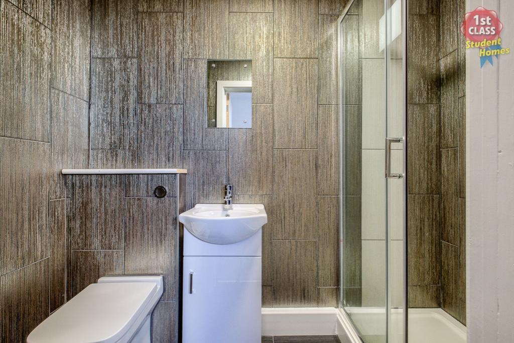 Bedroom 2 En Suite