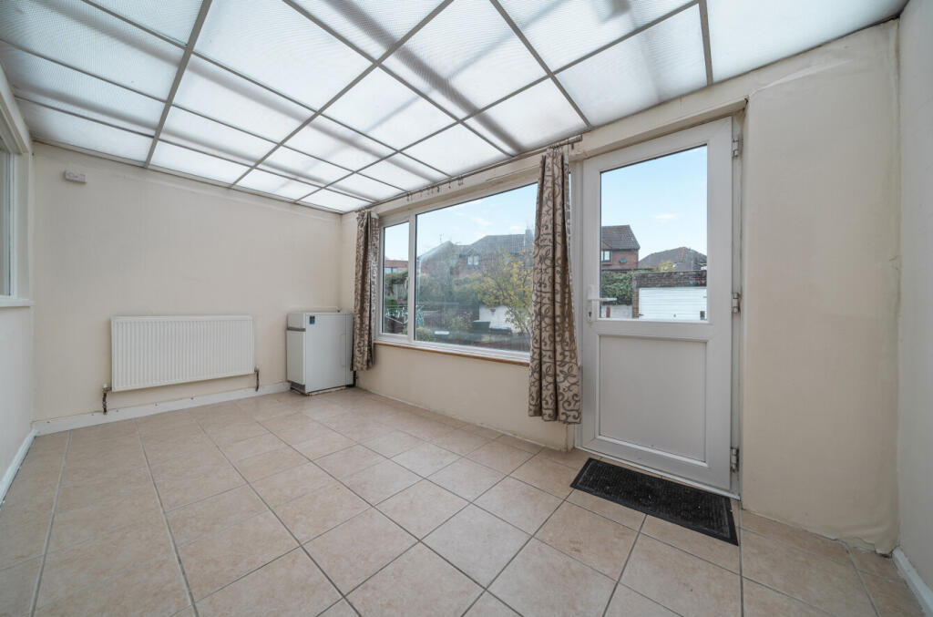 1372193-12-690237...