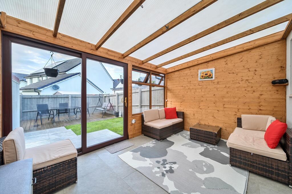 1376571-19-690cbd1d26dcc-ARW-1