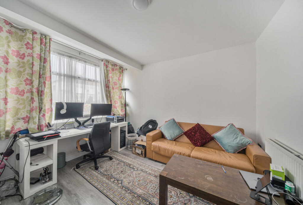 1332640-9-6890bce...