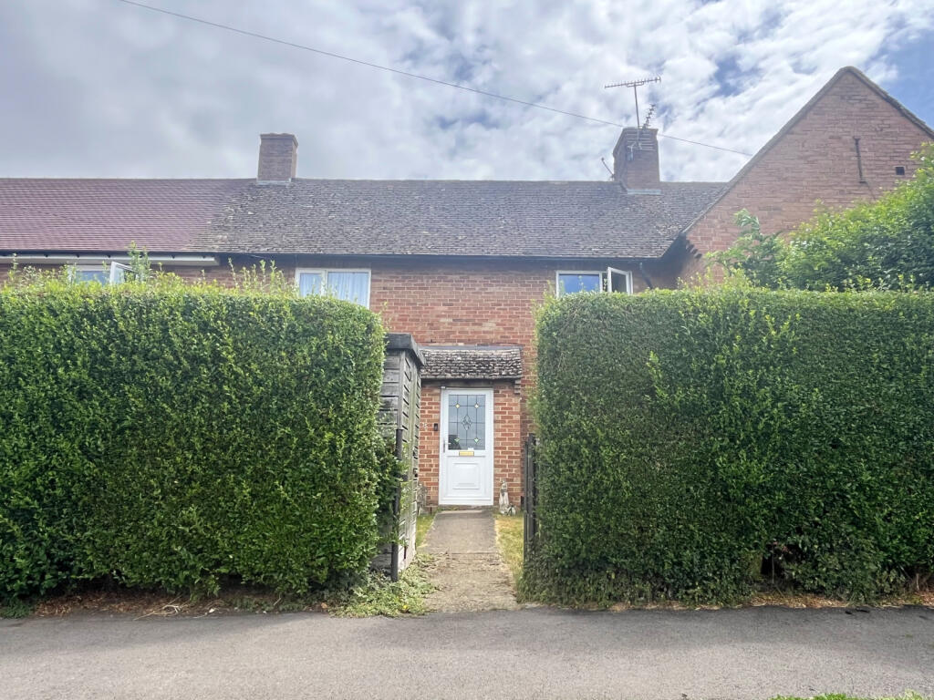 3 Bedroom Terraced For Sale