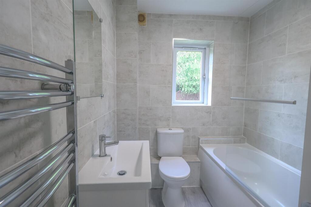 lydham bathromm.jpg