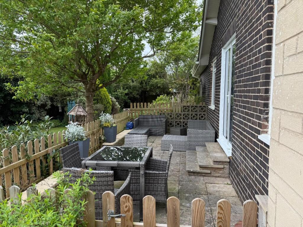 8 - patio.jpeg