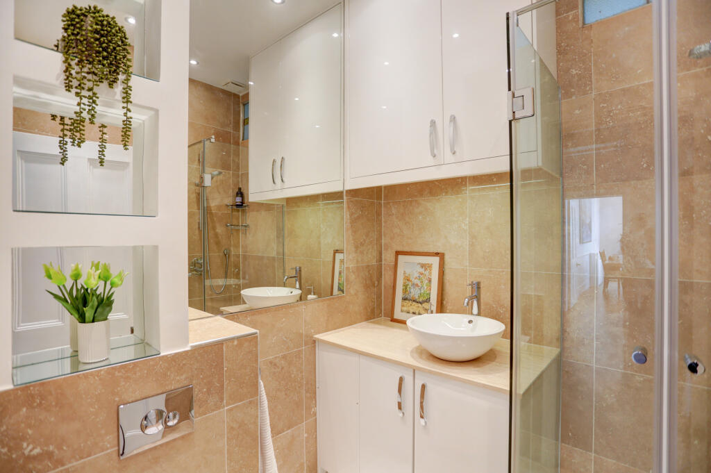showerroom2
