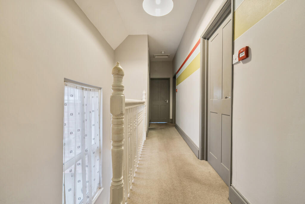 1341973-4-68b1aa5...